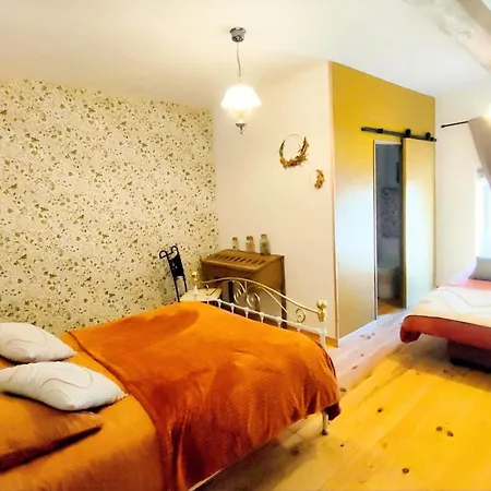 Grand Champetre ! La Source De Nos Racines - Corps De Ferme Au Coeur Du Parc Naturel De L'avesnois Beaufort (Nord)