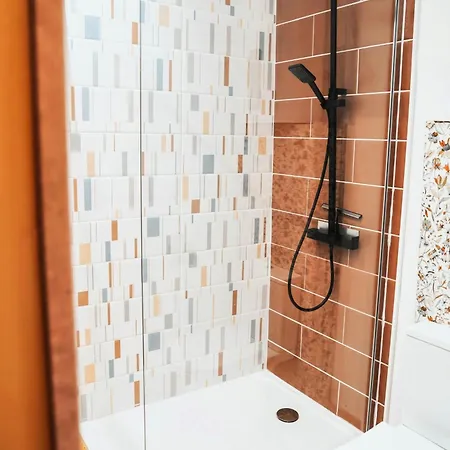 Grand Champetre ! La Source De Nos Racines - Corps De Ferme Au Coeur Du Parc Naturel De L'avesnois Beaufort (Nord)